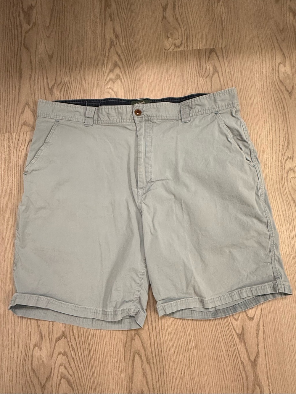 Vintage Woolrich Light Blue Flat-Front Cotton Chino Shorts Size 38